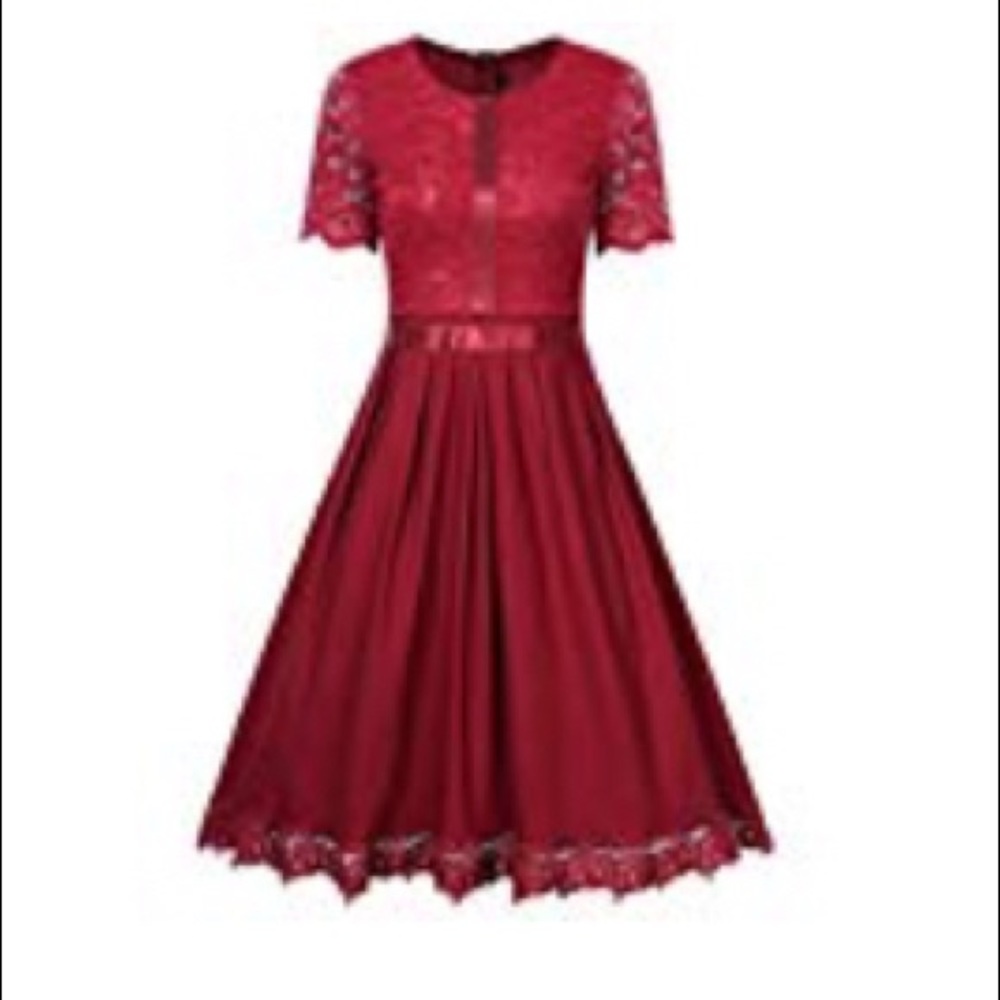Gorgeous stunning fitted little red dress.